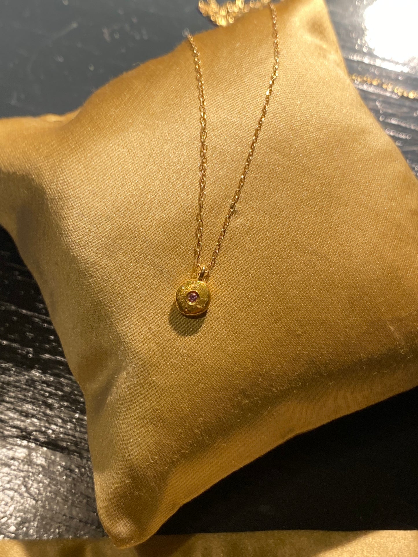 24 KT WITH PINK SAPPHIRE