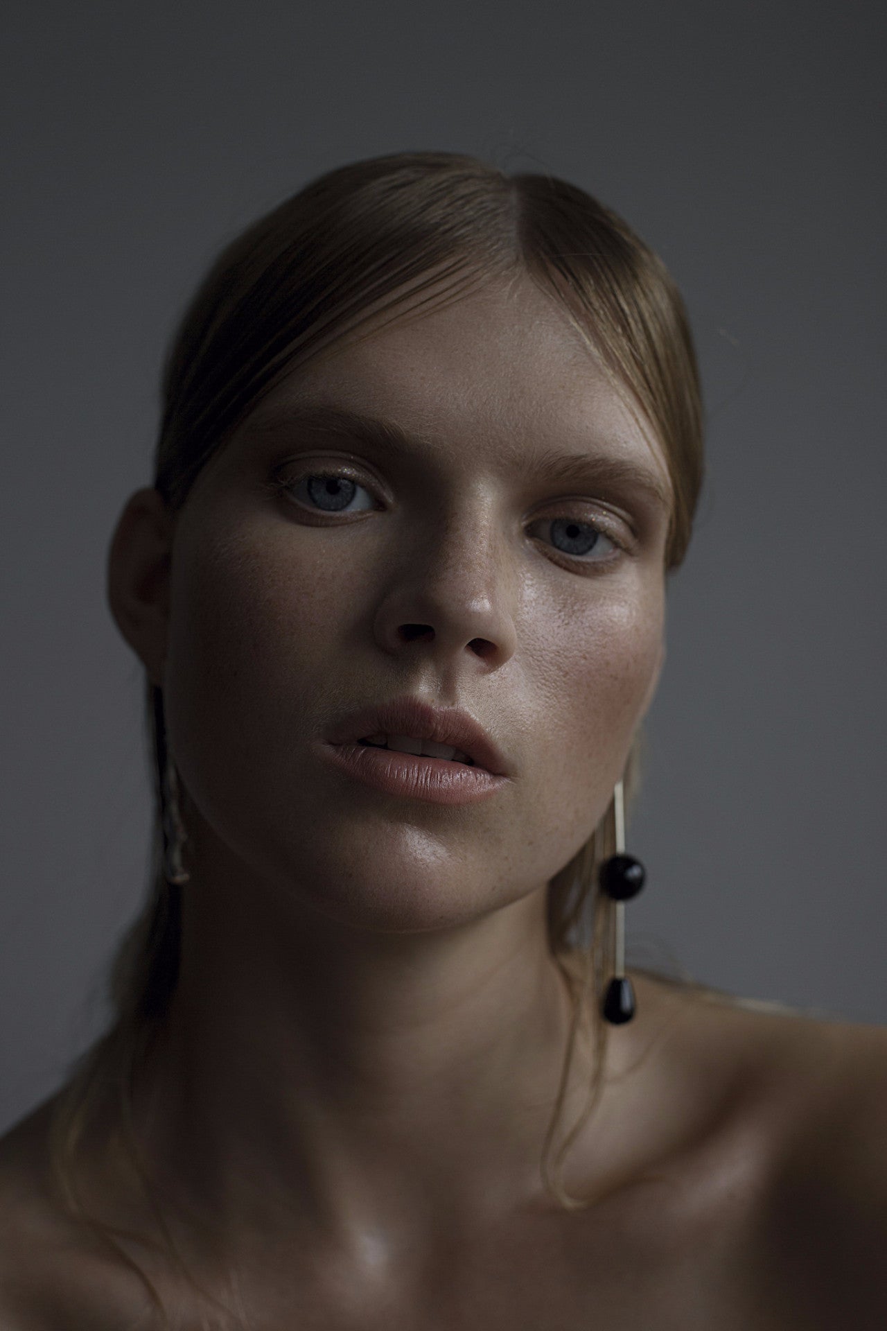 VERY THICK TEARDROP · EARRING · SILVER